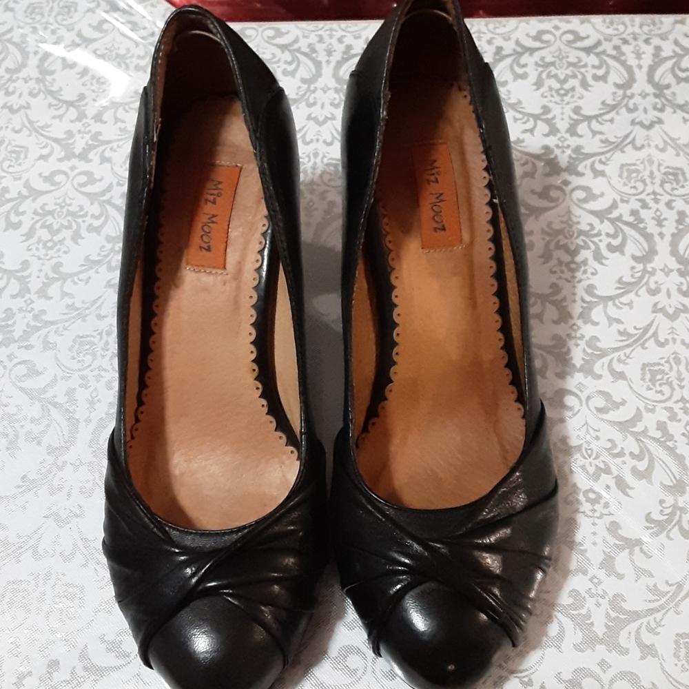 Miz mooz Black heels